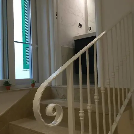 Lure 2 Apartment